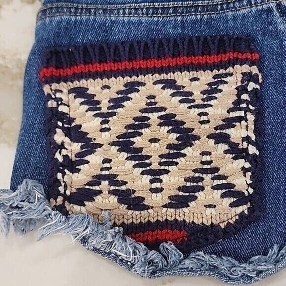 P.S. Erin Wasson Shorts womens embroidered back pockets distressed jean 24 - Picture 2 of 9